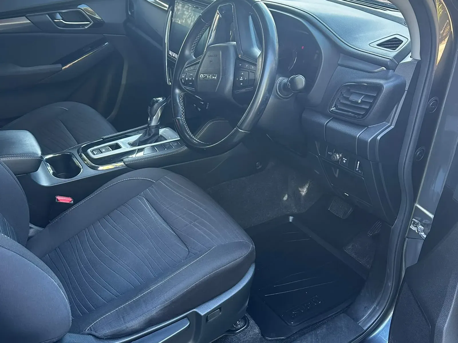 Front cabin after an interior detail in Grafton